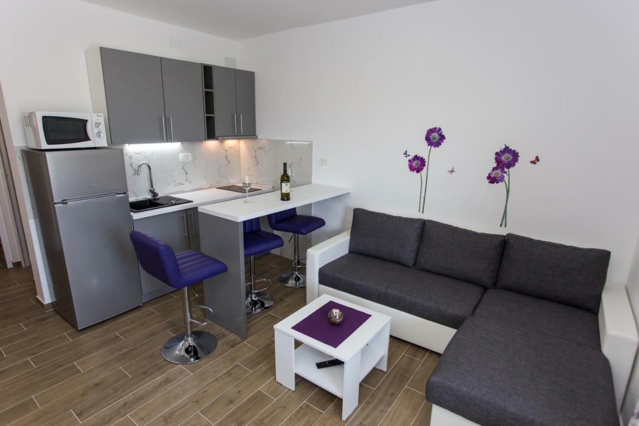 Apartmani Marta Mlini Bagian luar foto